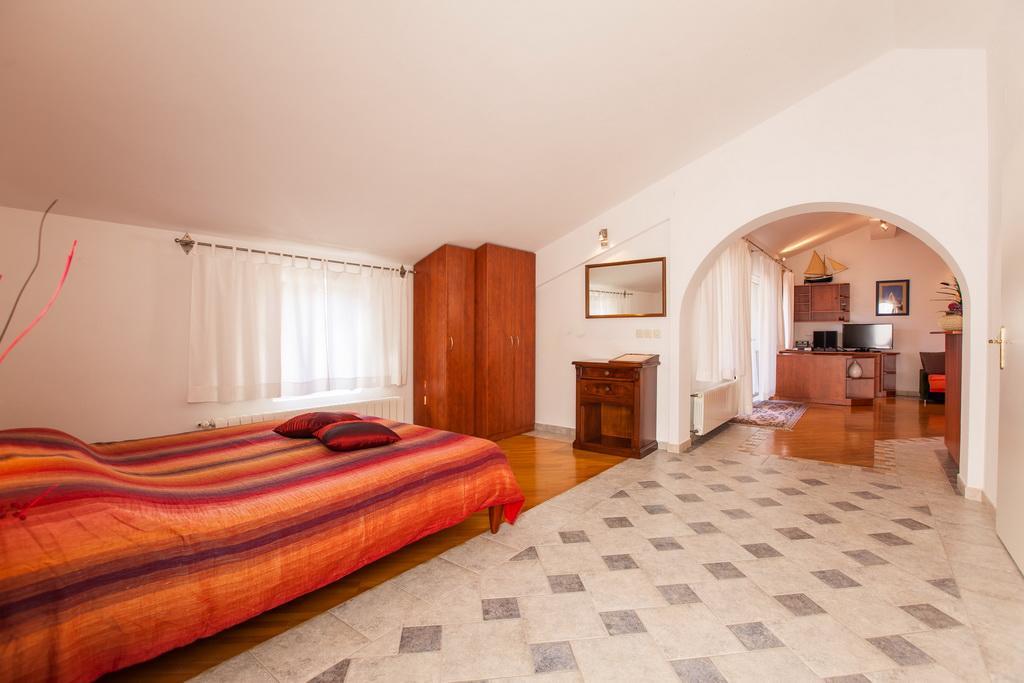 Apartment Zanic Нови Винодолски Екстериор снимка